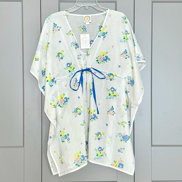 The Beaufort Bonnet Company Tipsy Tunic Dainty Floral Cover Up White One Size - Picture 1 of 9